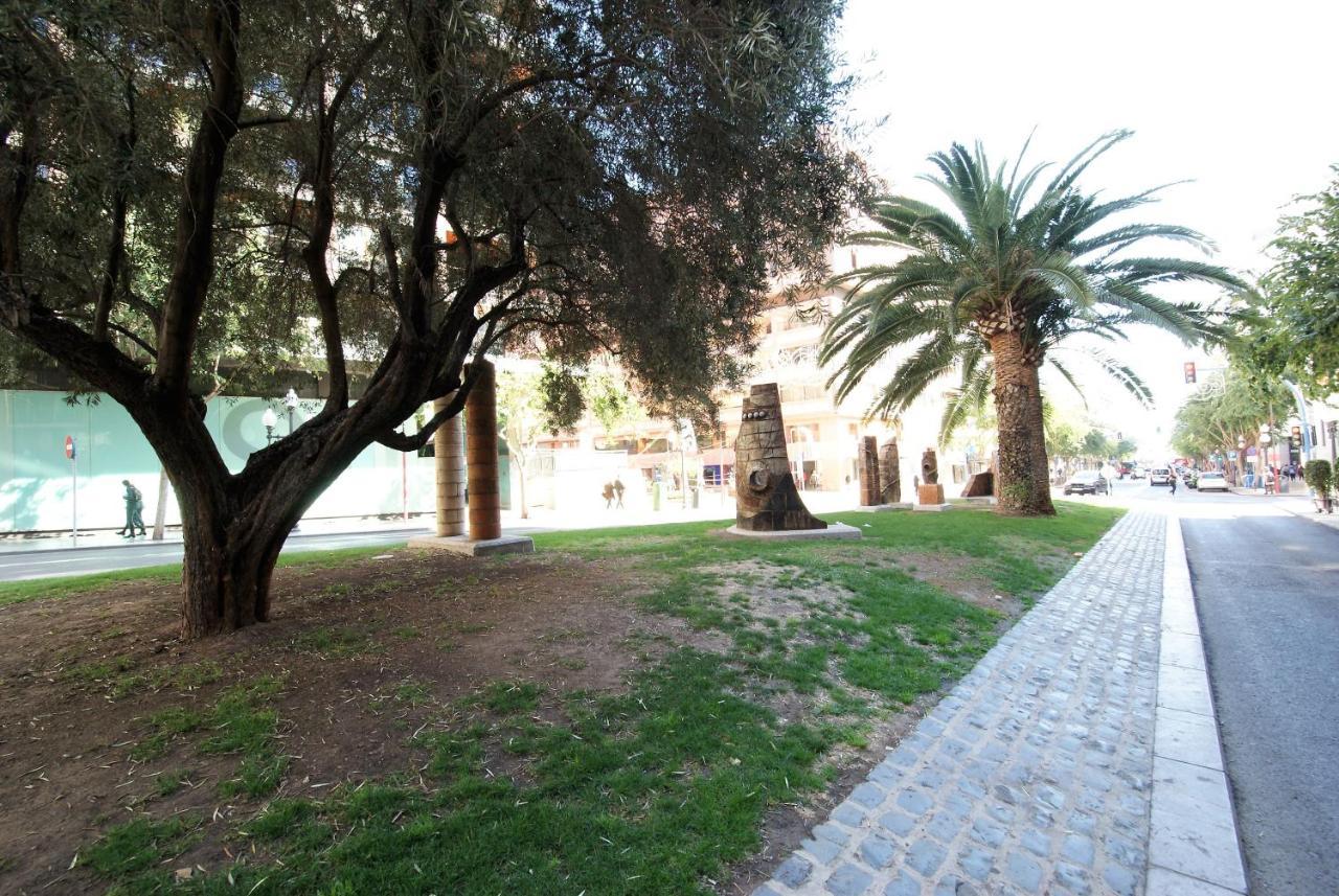 Apartament Lujoso Y Espacioso Piso En El Corazon De Alicante Con Hidromasaje Zewnętrze zdjęcie